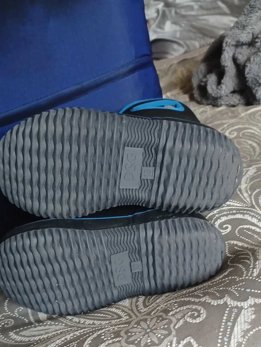 DSG Kids Black and Blue Snowbound Winter Boots, Size13